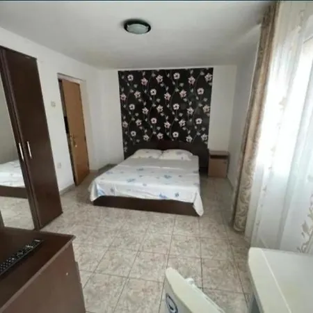 Vila Farah 2 *