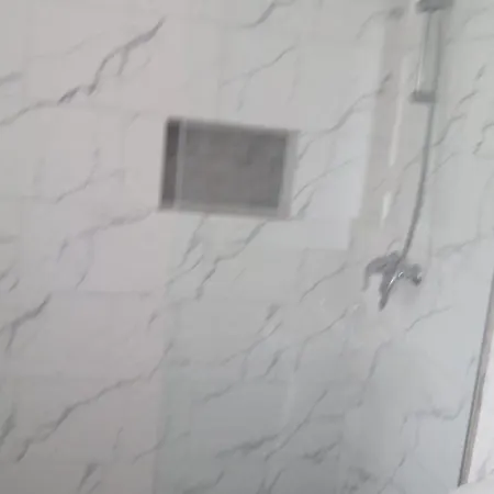 Vila Farah 2 *